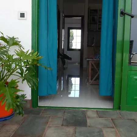 Magmamia Puerto del Carmen (Lanzarote)